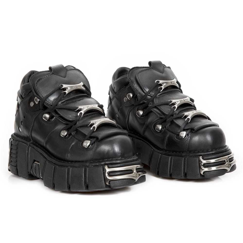 lacoste bébé chaussure